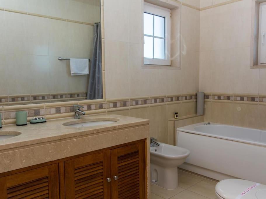 Balaia Mar House - Sea View & Playground & Garage & Bbq & Albufeira Villa Bagian luar foto